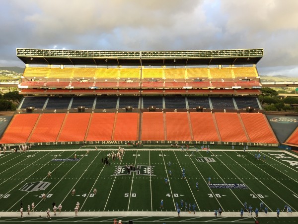 The Pac-Five Wolfpack and St. Francis Saints warm up at Aloha Stadium in a Round 2 playoff game. Thursday, Oct. 13, 2016. 