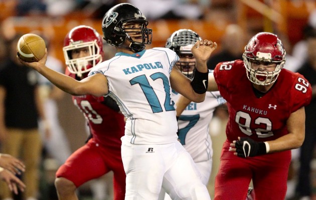 Kapolei sophomore quarterback Taulia Tagovailoa finished with the second-most passing yards ever in a season and now has four scholarship offers. Photo by Jamm Aquino/Star-Advertiser.