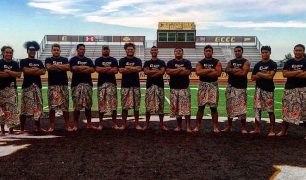 Garden City Community College's Hawaii and Polynesia players: Leti Paaga (Tafuna), Heston Lameta (Samoana), Kahewai Kaaiawaawa (Mililani), Marcus Mafi (Mililani), Jamie Tago (Samoana/UH transfer), John Tuitupou (Kalaheo), Kevin Maukoloa (Poly Tech), Edward Manase (Tafuna), Kelemete Lam Sam (Farrington), Michael Moana (Oklahoma), E.J. Faauli (McKinley), Dixon Siuele (Samoana). All but Kaaiawaawa are redshirting. Photo courtesy of Pasefika International Sports Alliance. 