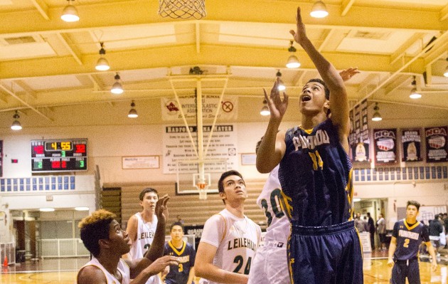 Sophomore Falcon Kaumatule, who played both basketball and football at Punahou, is headed to the mainland. Photo by Cindy Ellen Russell/Star-Advertiser.