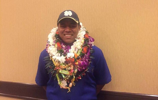 Kapolei's Myron Tagovailoa-Amosa became the first high school senior from Hawaii to sign with Notre Dame since Kahuku's Kona Schwenke in 2010. Photo by Christian Shimabuku/Star-Advertiser.