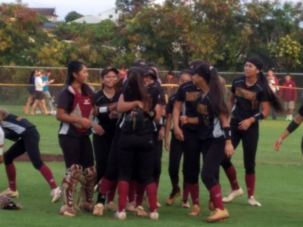 The Maryknoll softball team celebrated at Kamehameha after winning its first ILH title. // Photo by Brian McInnis