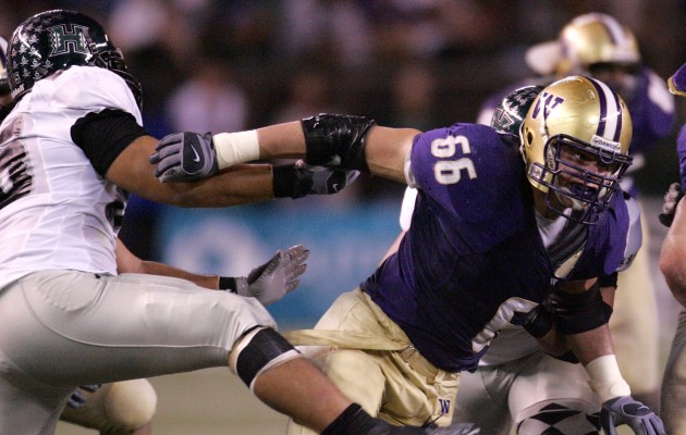 Former Washington defensive end Daniel Teo-Nesheim set the Huskies' career sack record while at UW. Star-Bulletin file photo. 