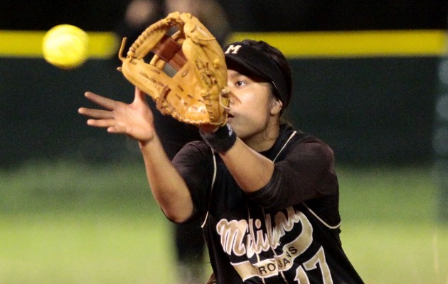 Mililani infielder Merilis Rivera recorded an out at second base in the OIA championship game. Photo by Jamm Aquino/Star-Advertiser.