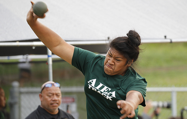 Aiea's Leslie Mamai-Lagafuaina took the girls shot put title with a throw of 42 feet, 10.75 inches at the OIA championships on April 29. That mark made her the top qualifier for the state meet.  Cindy Ellen Russell / Honolulu Star-Advertiser